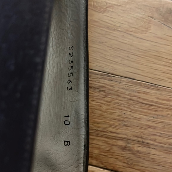 STUART WEITZMAN brown heels - Picture 4 of 4